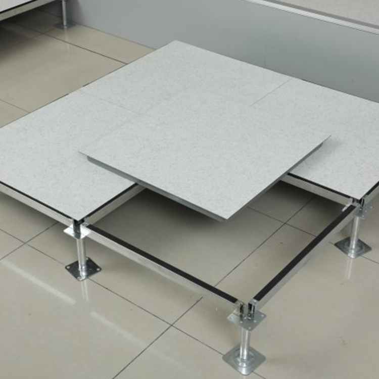 ���̰���