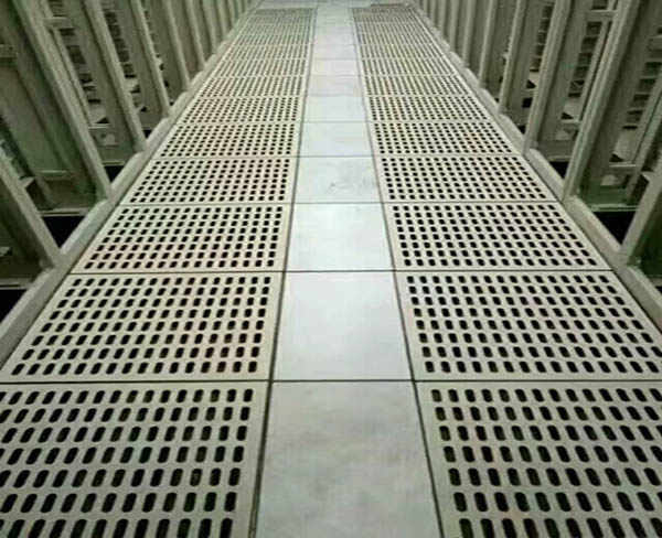 ����ذ�ͨ���